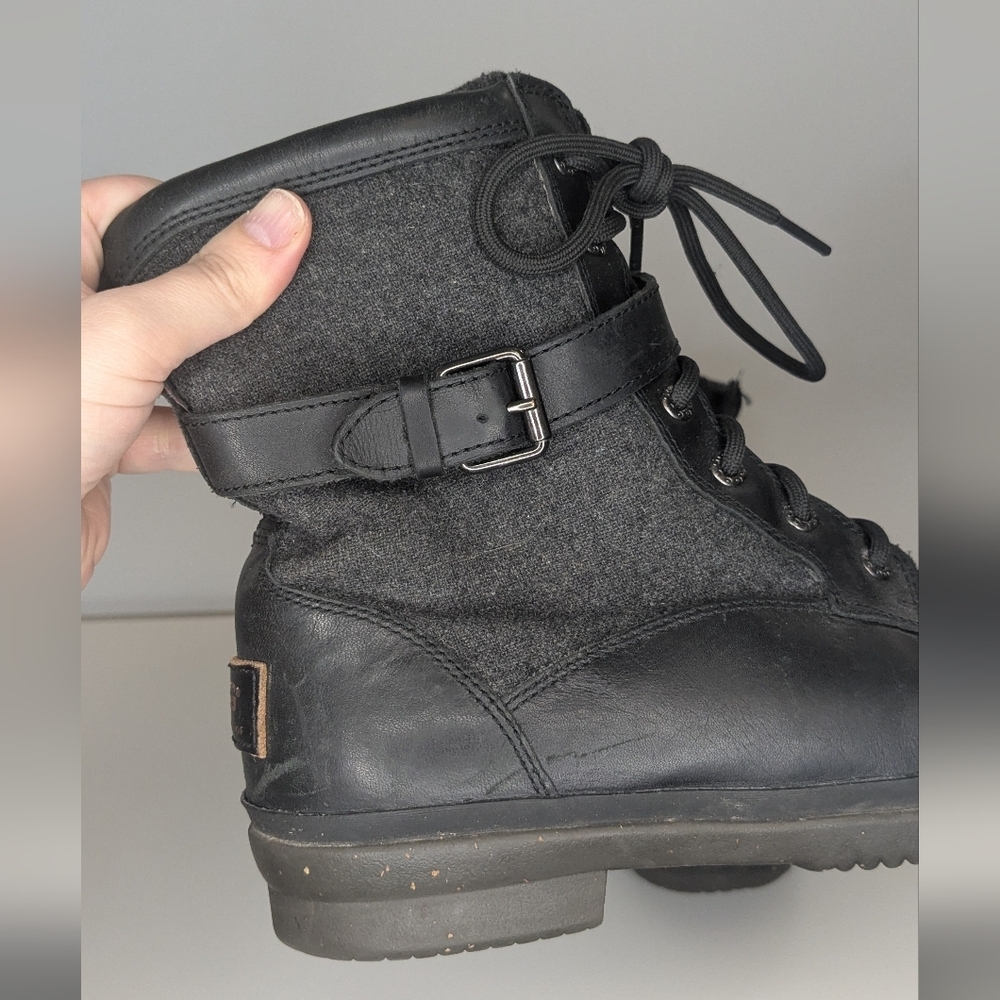 UGG Kesey lace-up waterproof boot - w's size 9 black/grey - Picture 4 of 10